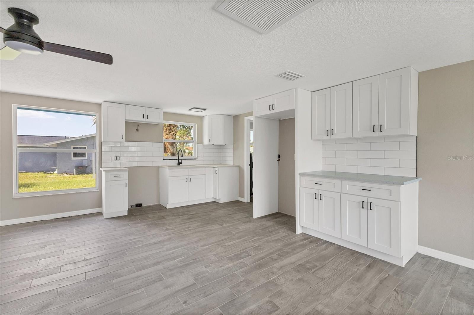 105 SYLVANIA AVE, ENGLEWOOD, FL, 34223
