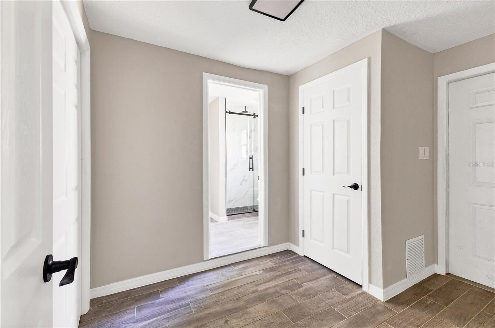 105 SYLVANIA AVE, ENGLEWOOD, FL, 34223