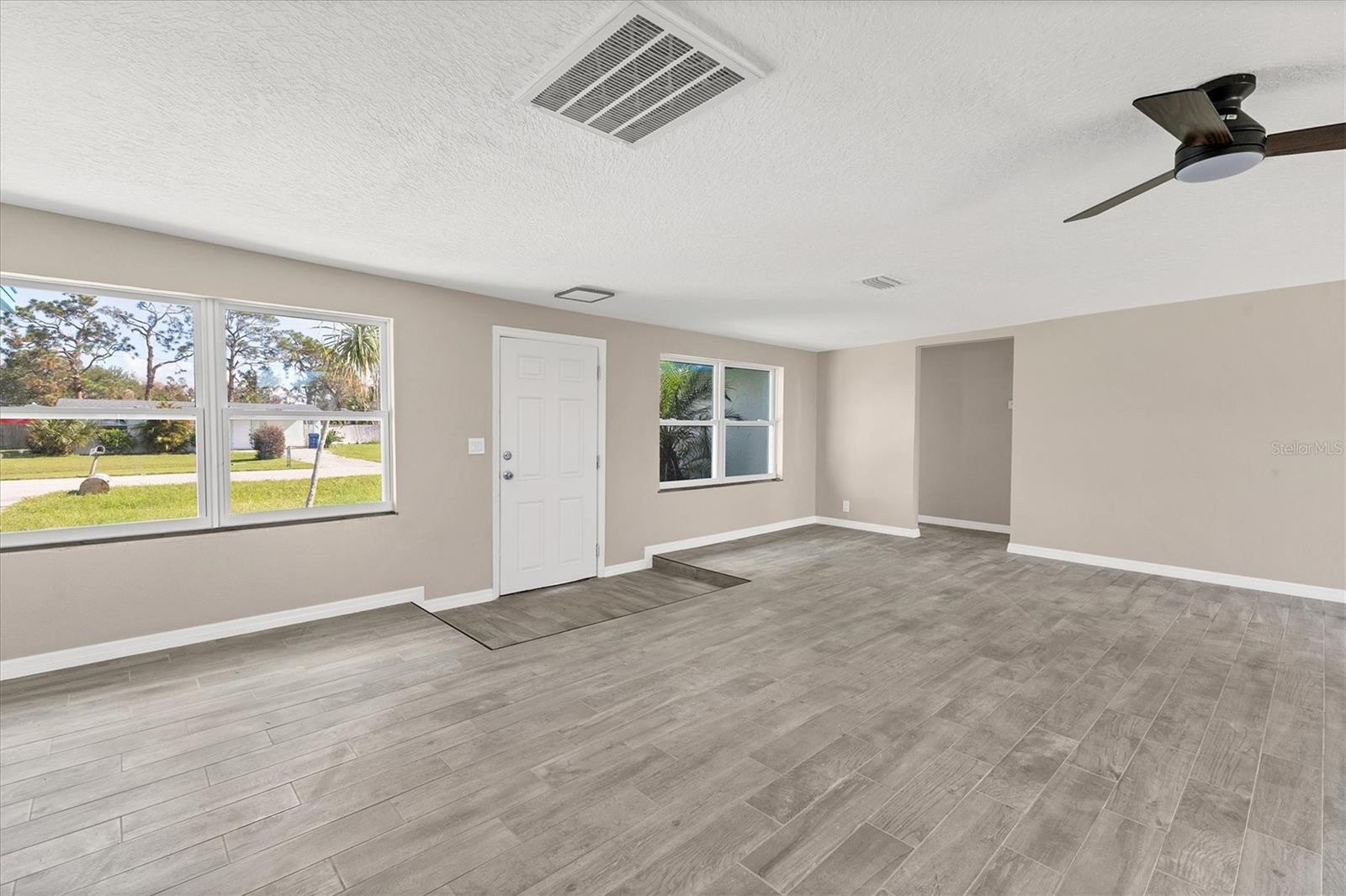105 SYLVANIA AVE, ENGLEWOOD, FL, 34223