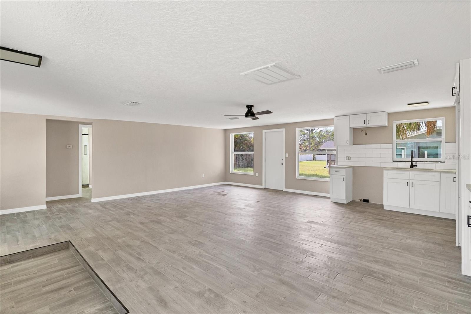 105 SYLVANIA AVE, ENGLEWOOD, FL, 34223