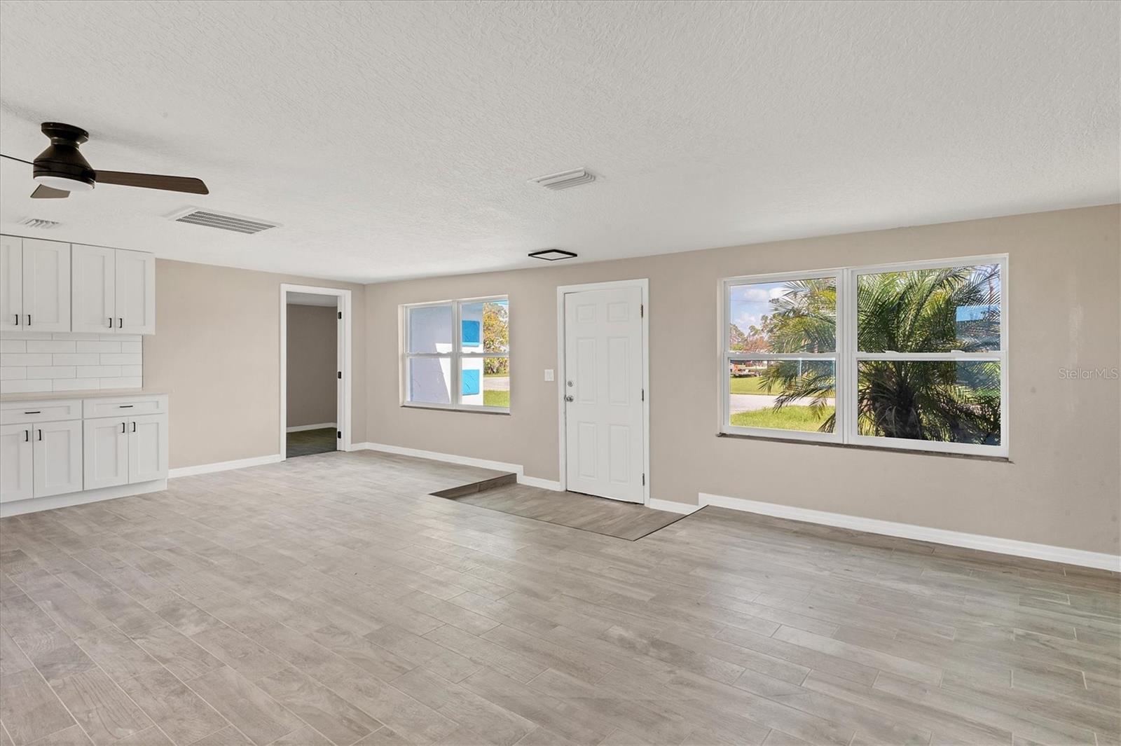 105 SYLVANIA AVE, ENGLEWOOD, FL, 34223