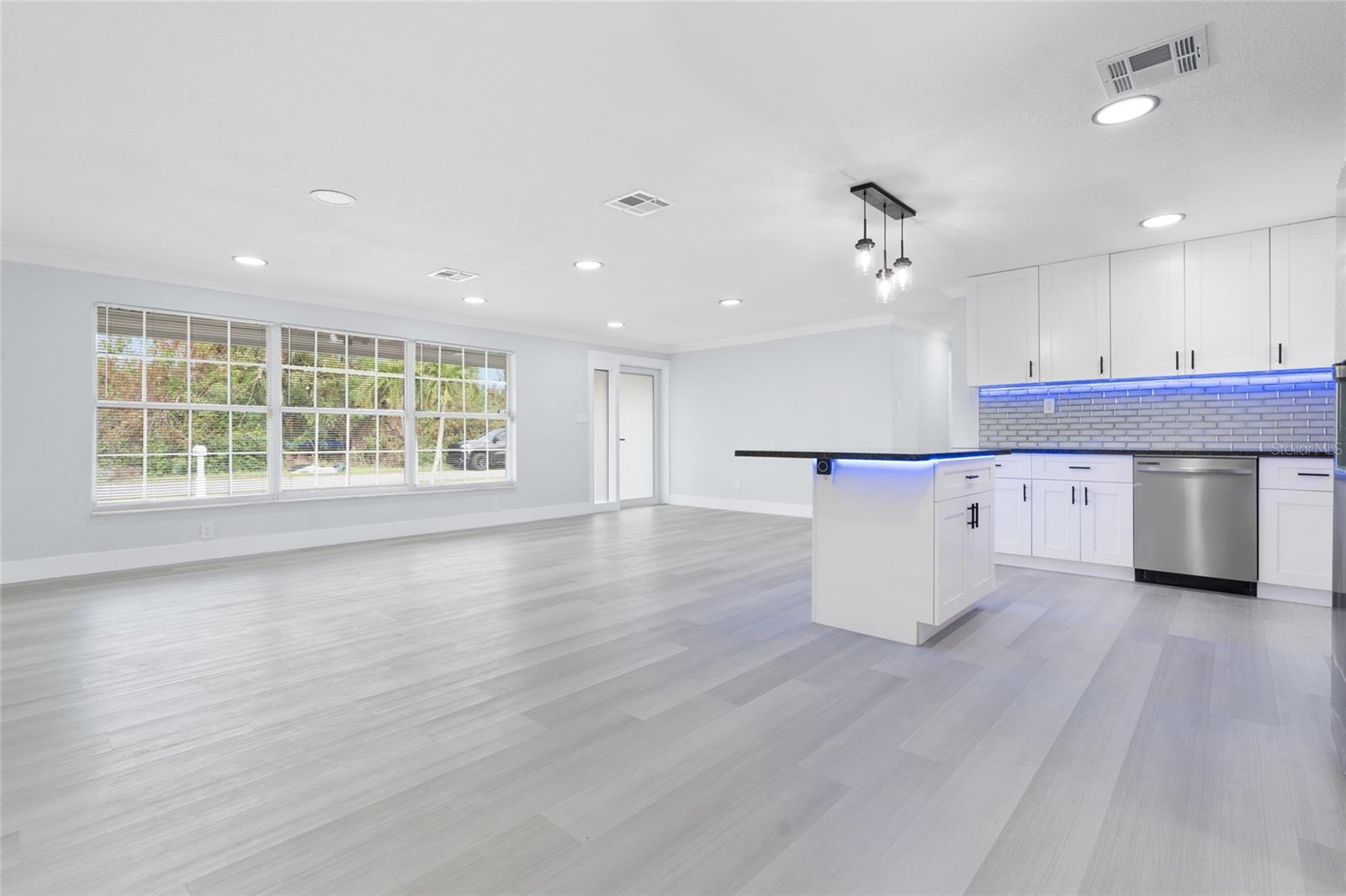 165 CUMMINS AVE NE, PORT CHARLOTTE, FL, 33952