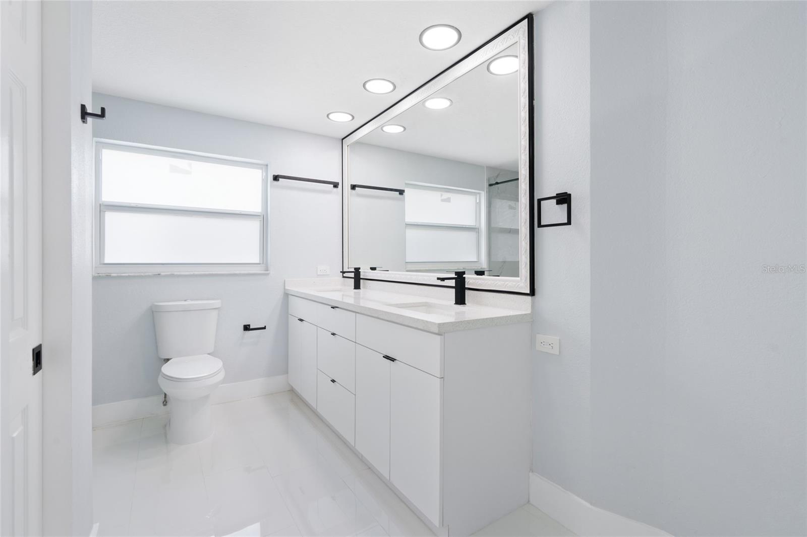 165 CUMMINS AVE NE, PORT CHARLOTTE, FL, 33952