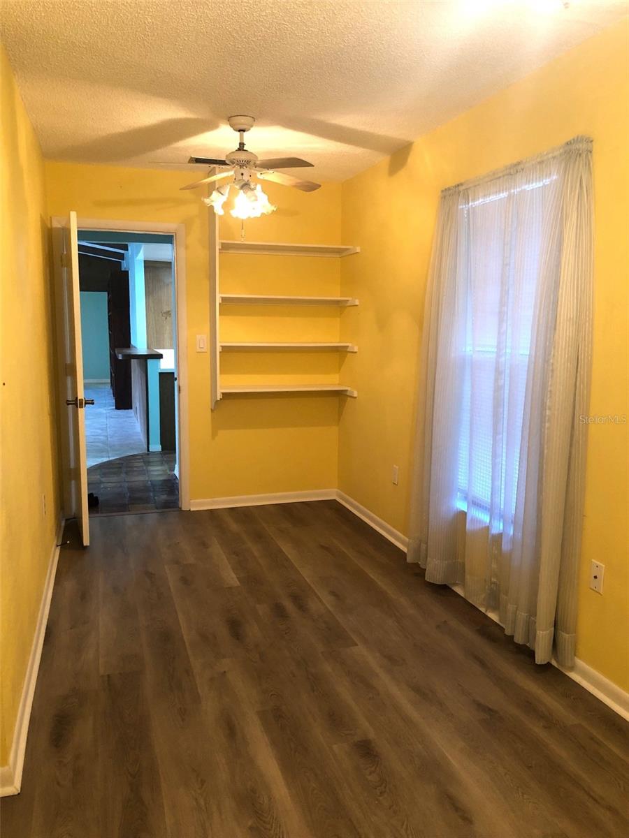 402 W CRYSTAL DR, SANFORD, FL, 32773