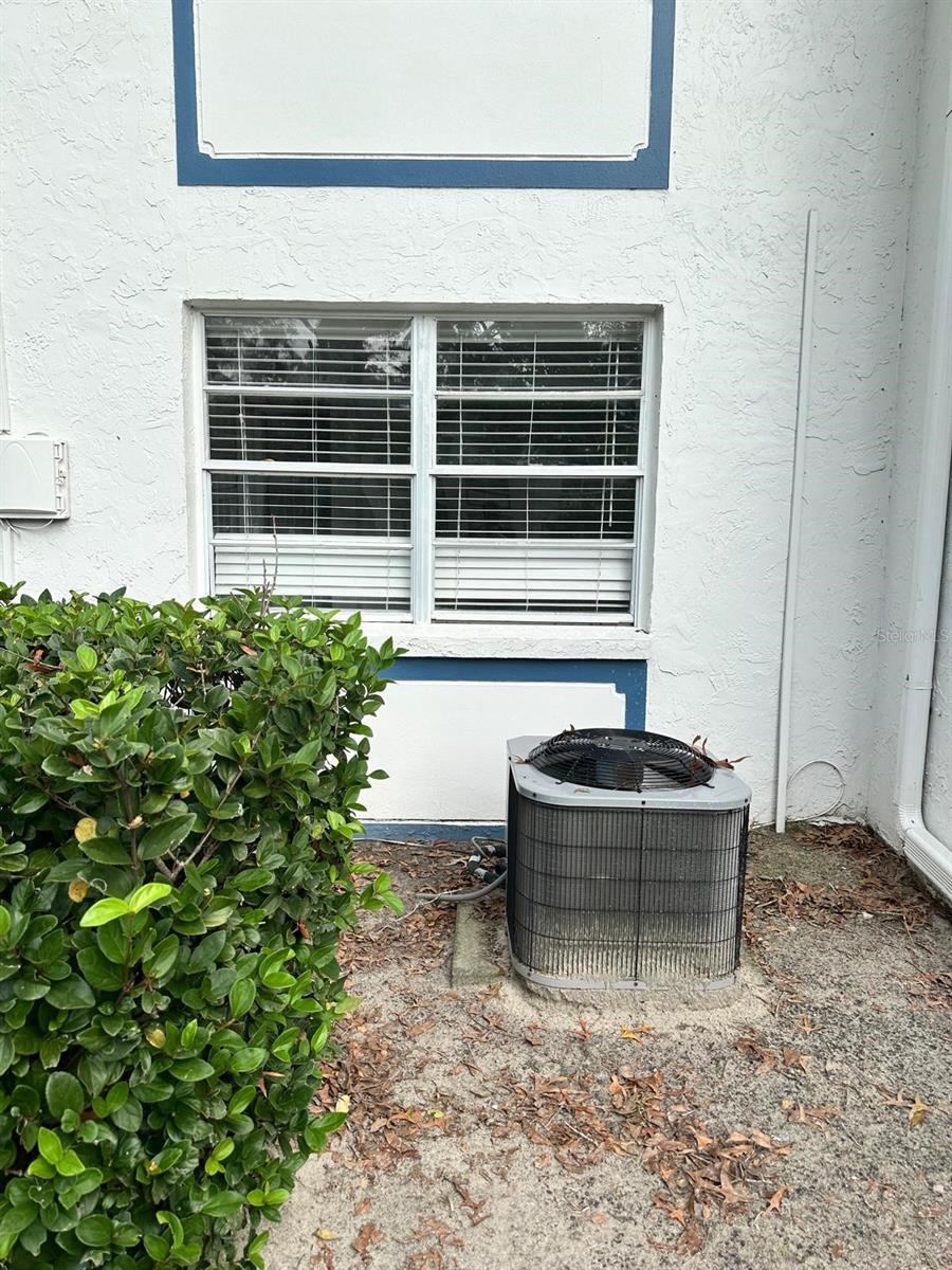 5022 BORDEAUX VILLAGE PL #102, TAMPA, FL, 33617