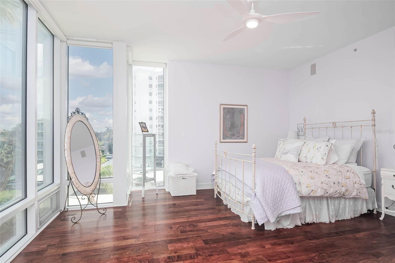340 S PALM AVE #11, SARASOTA, FL, 34236
