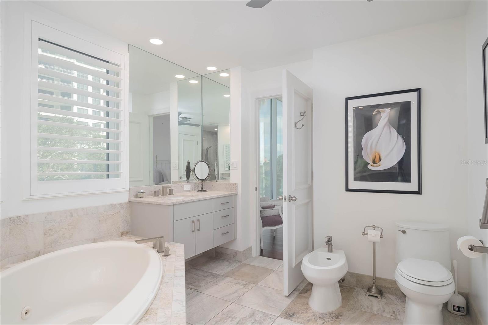 340 S PALM AVE #11, SARASOTA, FL, 34236
