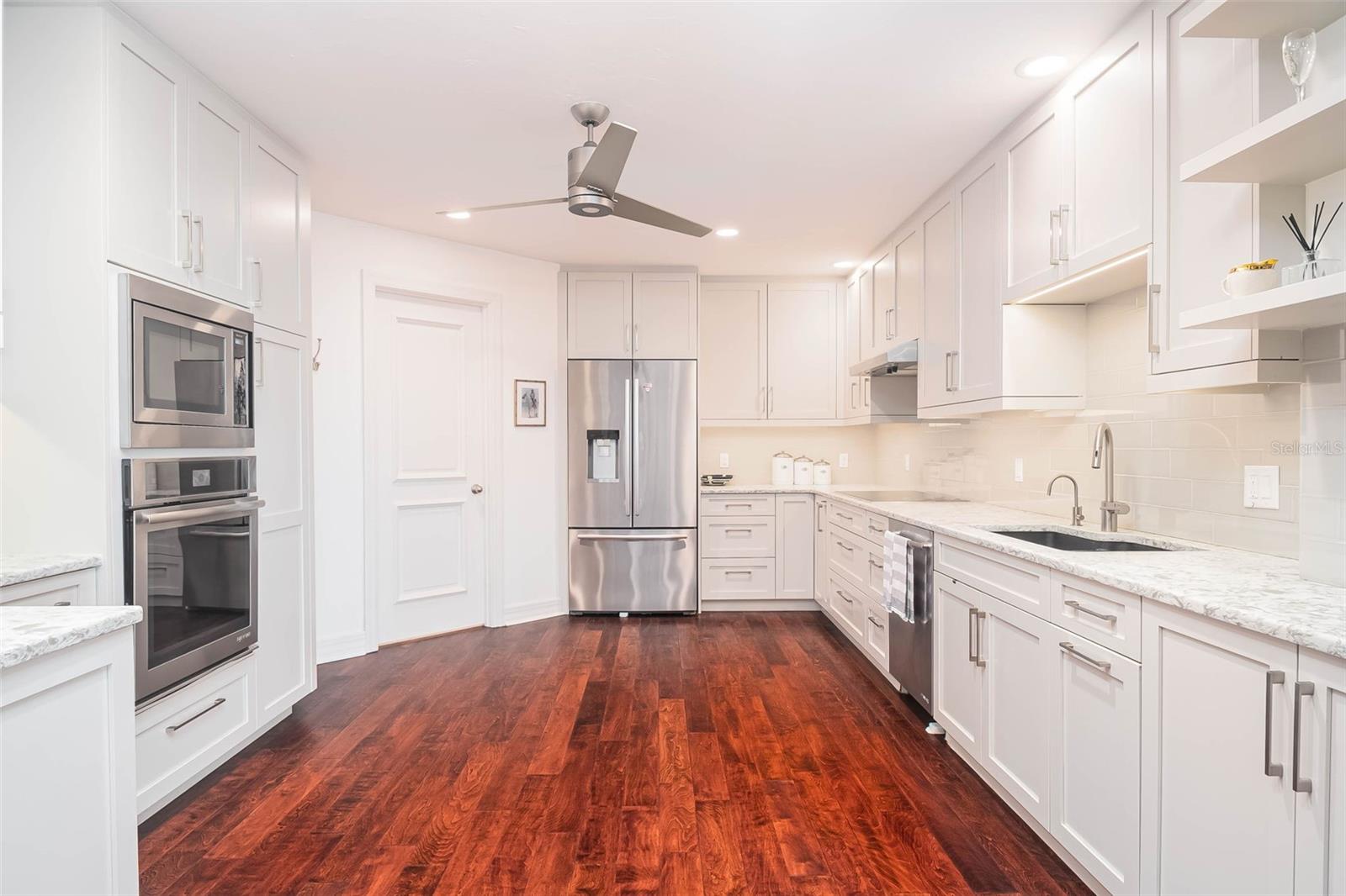 340 S PALM AVE #11, SARASOTA, FL, 34236