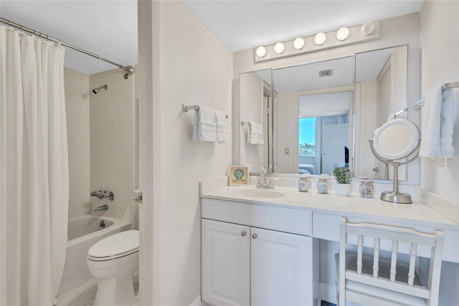 5855 MIDNIGHT PASS RD #404, SARASOTA, FL, 34242