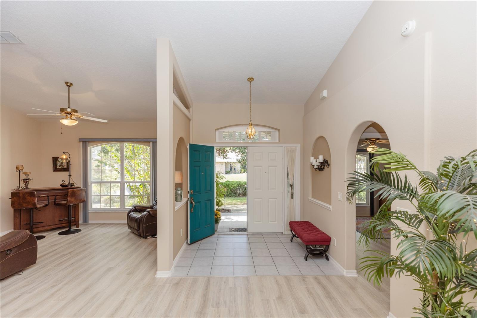 2509 GABLES DR, EUSTIS, FL, 32726