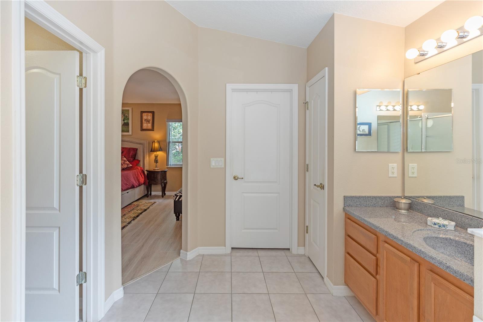 2509 GABLES DR, EUSTIS, FL, 32726