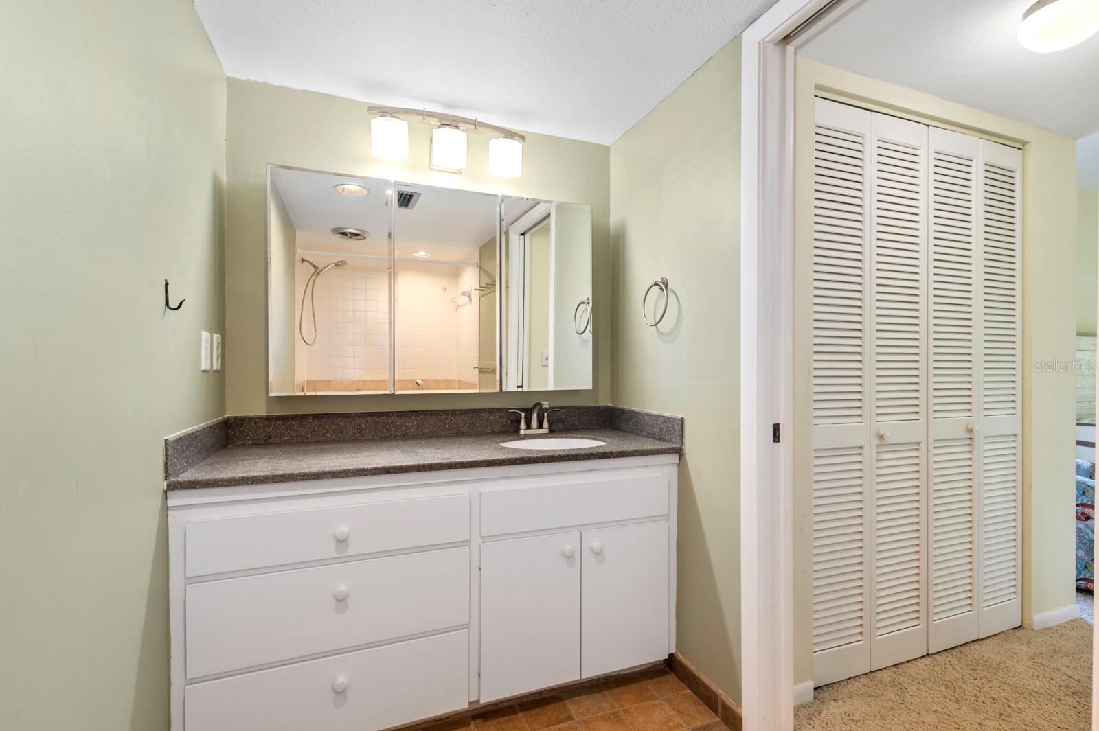 1608 BAYHOUSE POINT DR #401, SARASOTA, FL, 34231