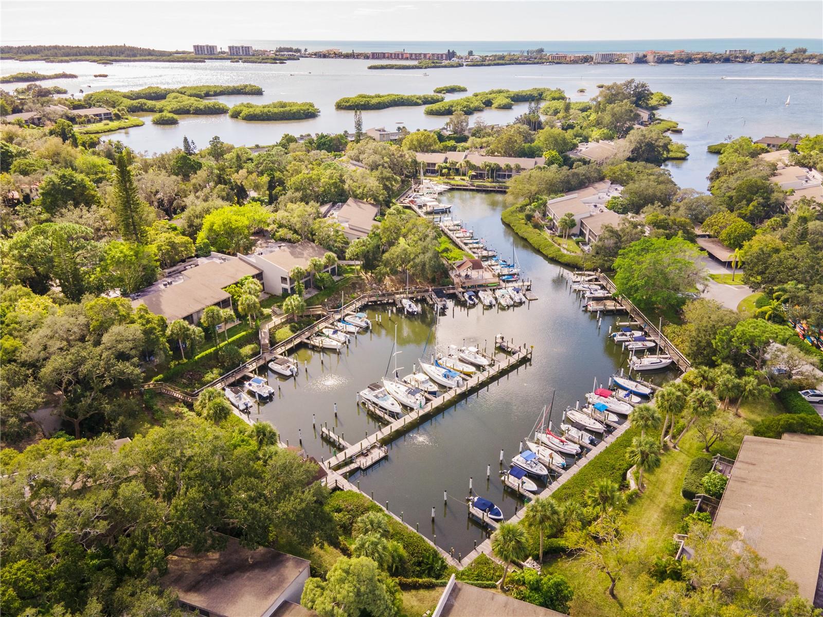 1608 BAYHOUSE POINT DR #401, SARASOTA, FL, 34231