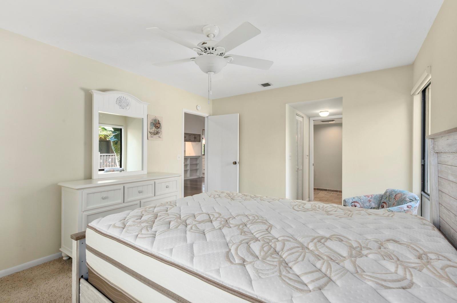 1608 BAYHOUSE POINT DR #401, SARASOTA, FL, 34231