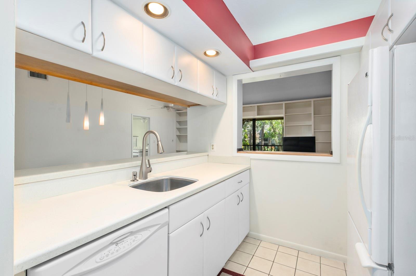 1608 BAYHOUSE POINT DR #401, SARASOTA, FL, 34231