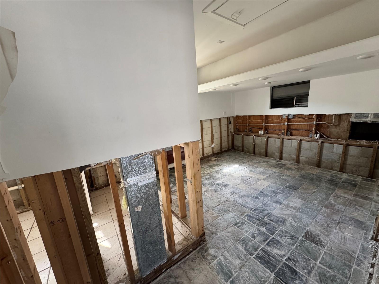 1850 MARYLAND AVE NE, ST PETERSBURG, FL, 33703