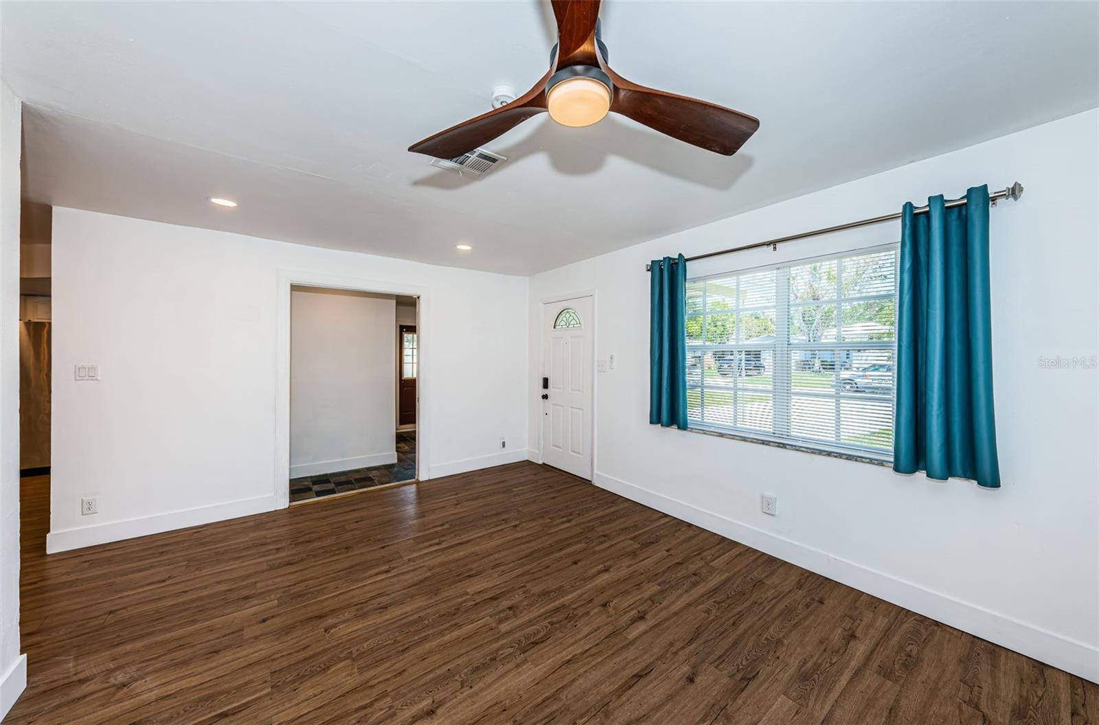 1850 MARYLAND AVE NE, ST PETERSBURG, FL, 33703