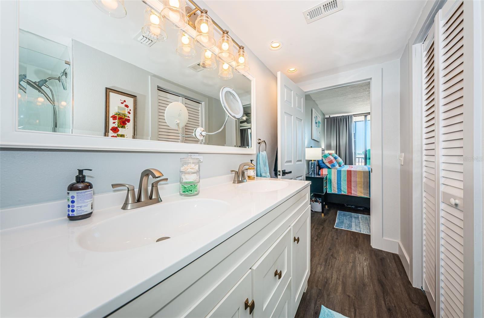 7100 SUNSHINE SKYWAY LN S #203, SAINT PETERSBURG, FL, 33711