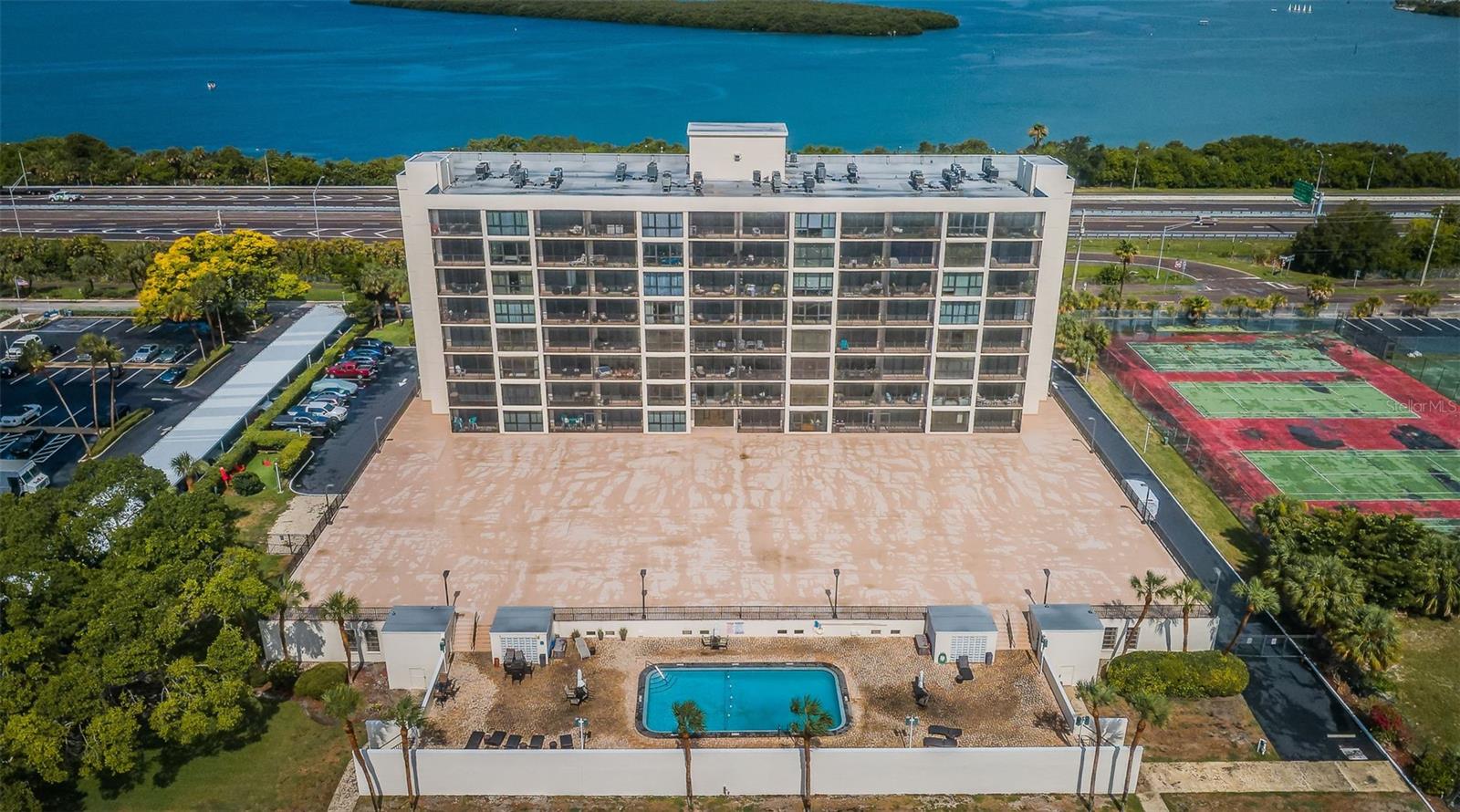 7100 SUNSHINE SKYWAY LN S #203, SAINT PETERSBURG, FL, 33711