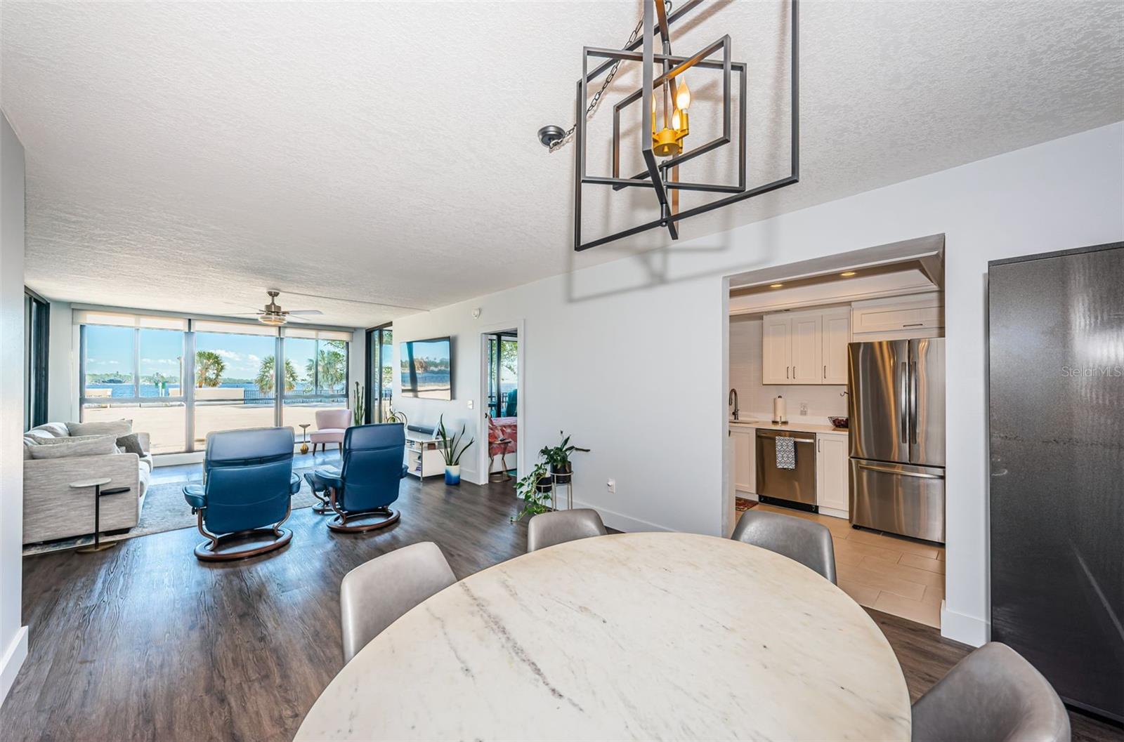 7100 SUNSHINE SKYWAY LN S #203, SAINT PETERSBURG, FL, 33711