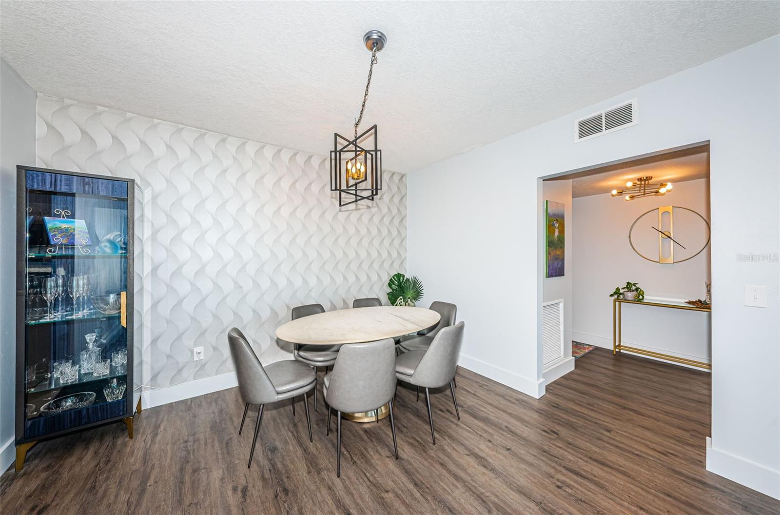 7100 SUNSHINE SKYWAY LN S #203, SAINT PETERSBURG, FL, 33711
