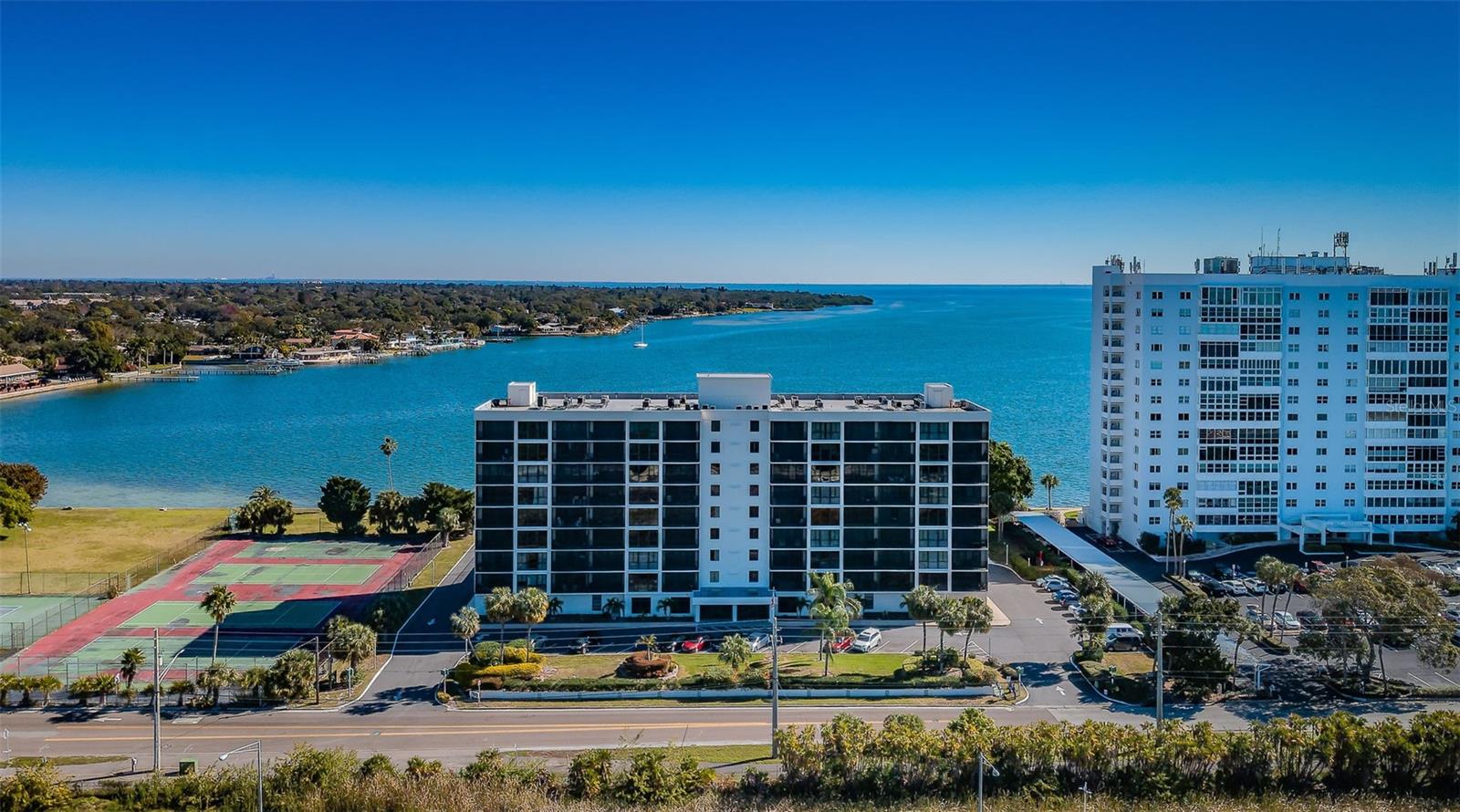 7100 SUNSHINE SKYWAY LN S #203, SAINT PETERSBURG, FL, 33711