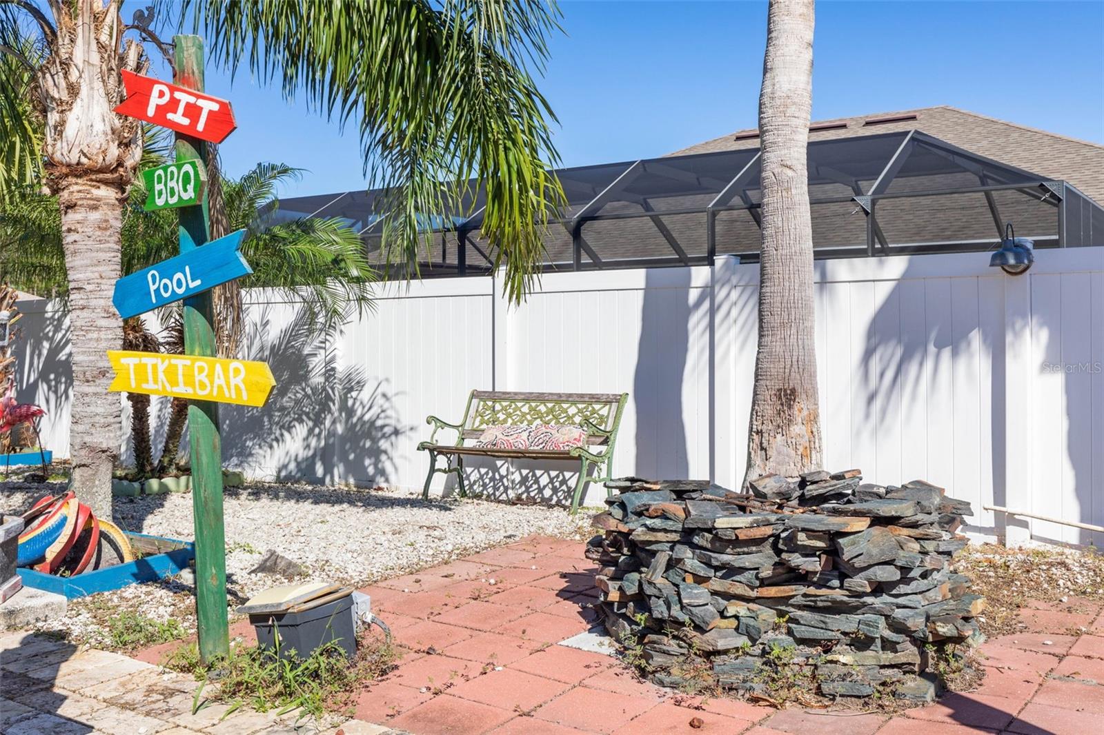 63 LANGDON DR, PALM COAST, FL, 32137