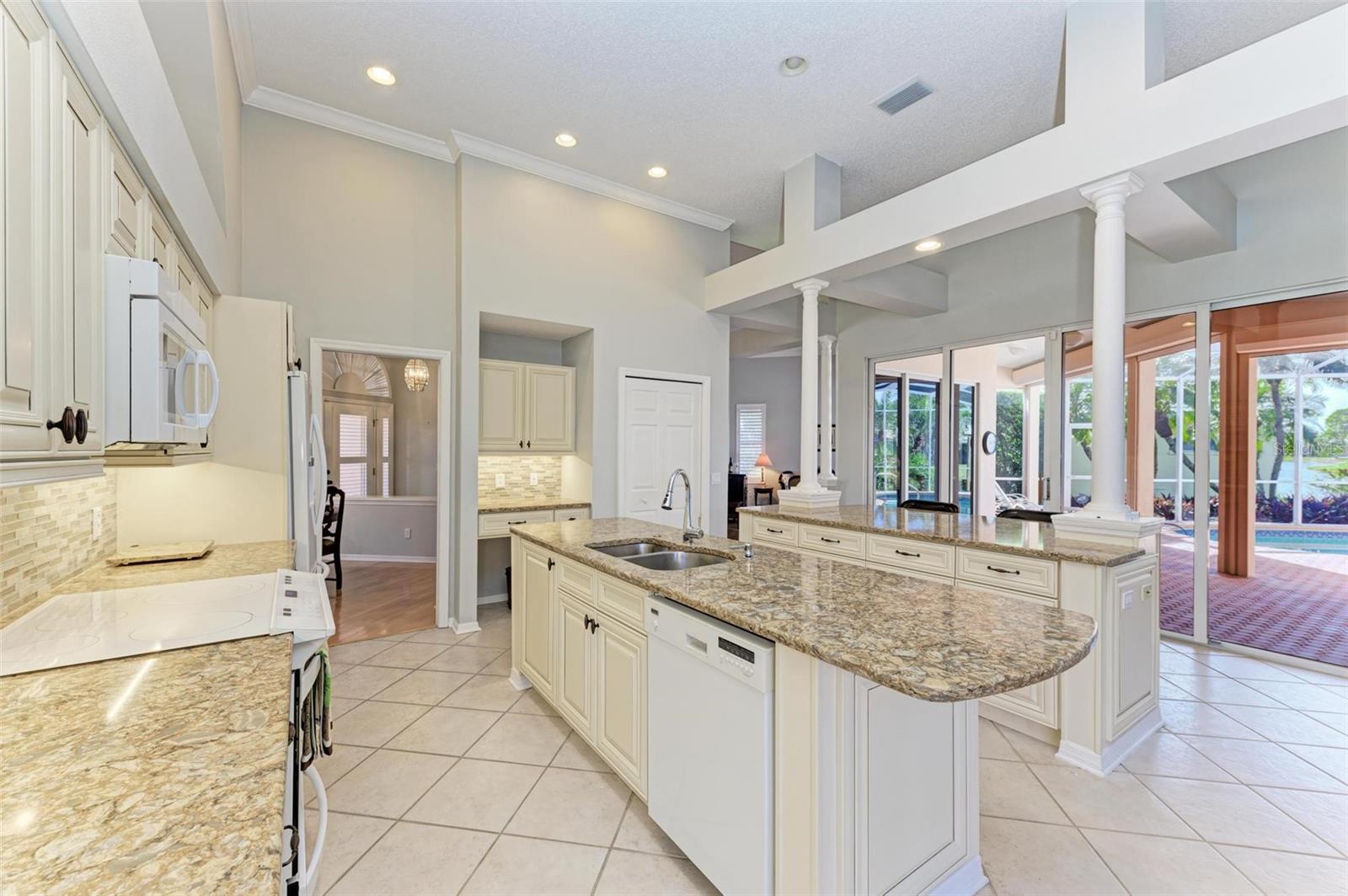 4245 HEARTHSTONE DR, SARASOTA, FL, 34238