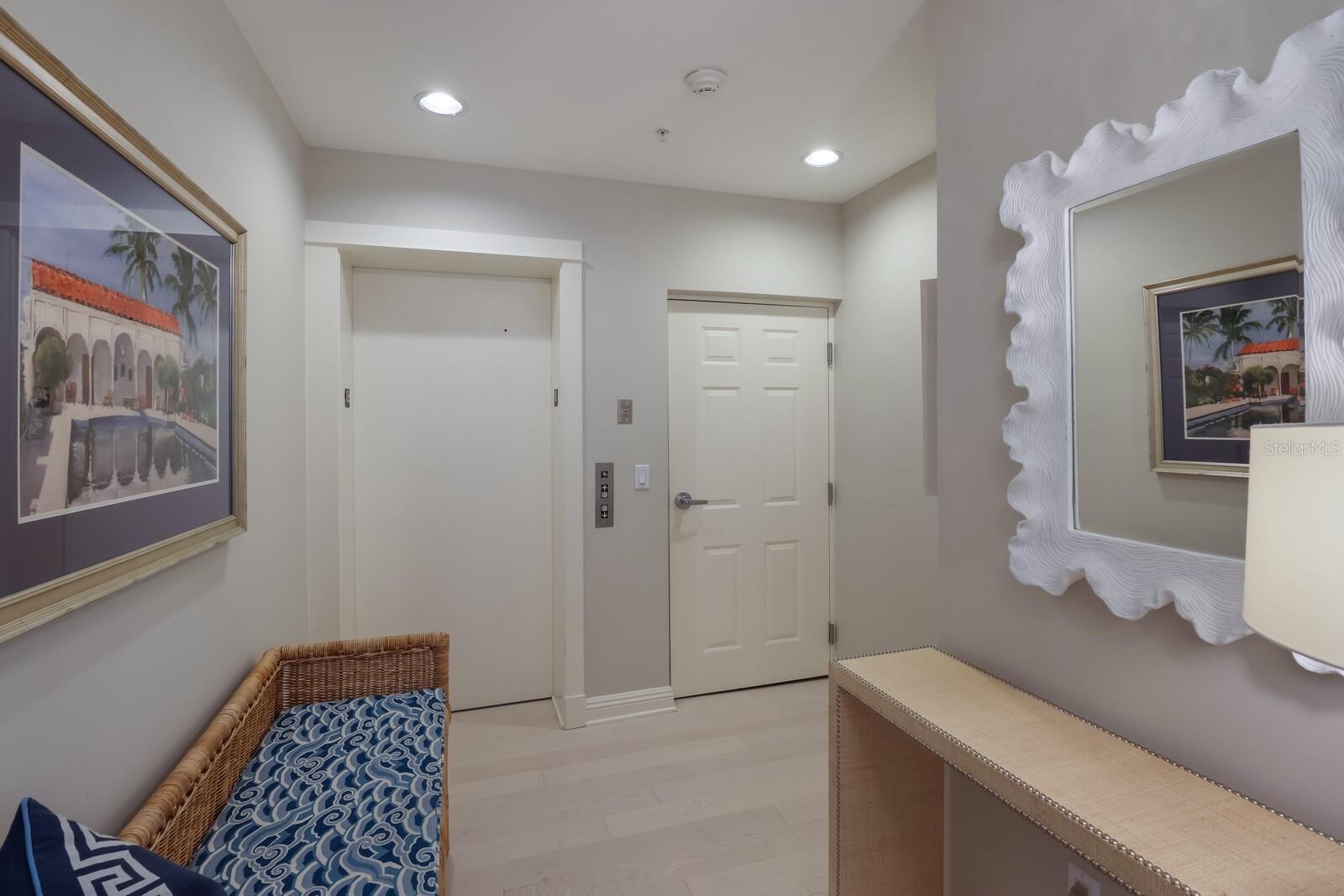 733 S HARBOR DR #1, BOCA GRANDE, FL, 33921