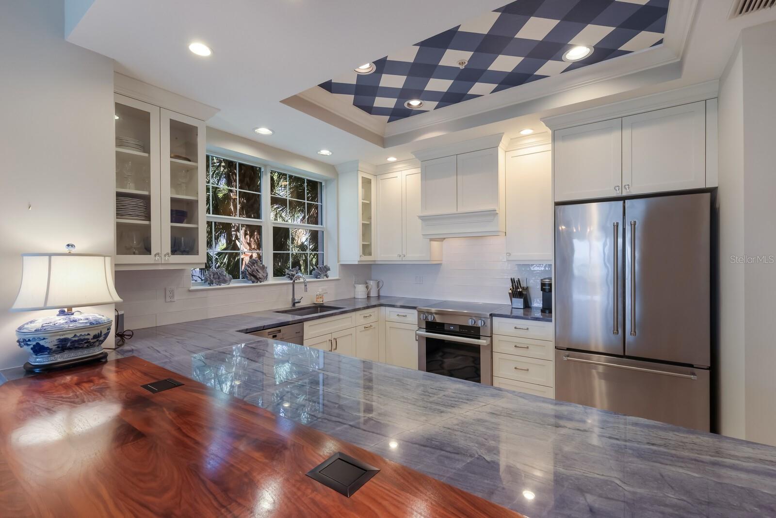 733 S HARBOR DR #1, BOCA GRANDE, FL, 33921