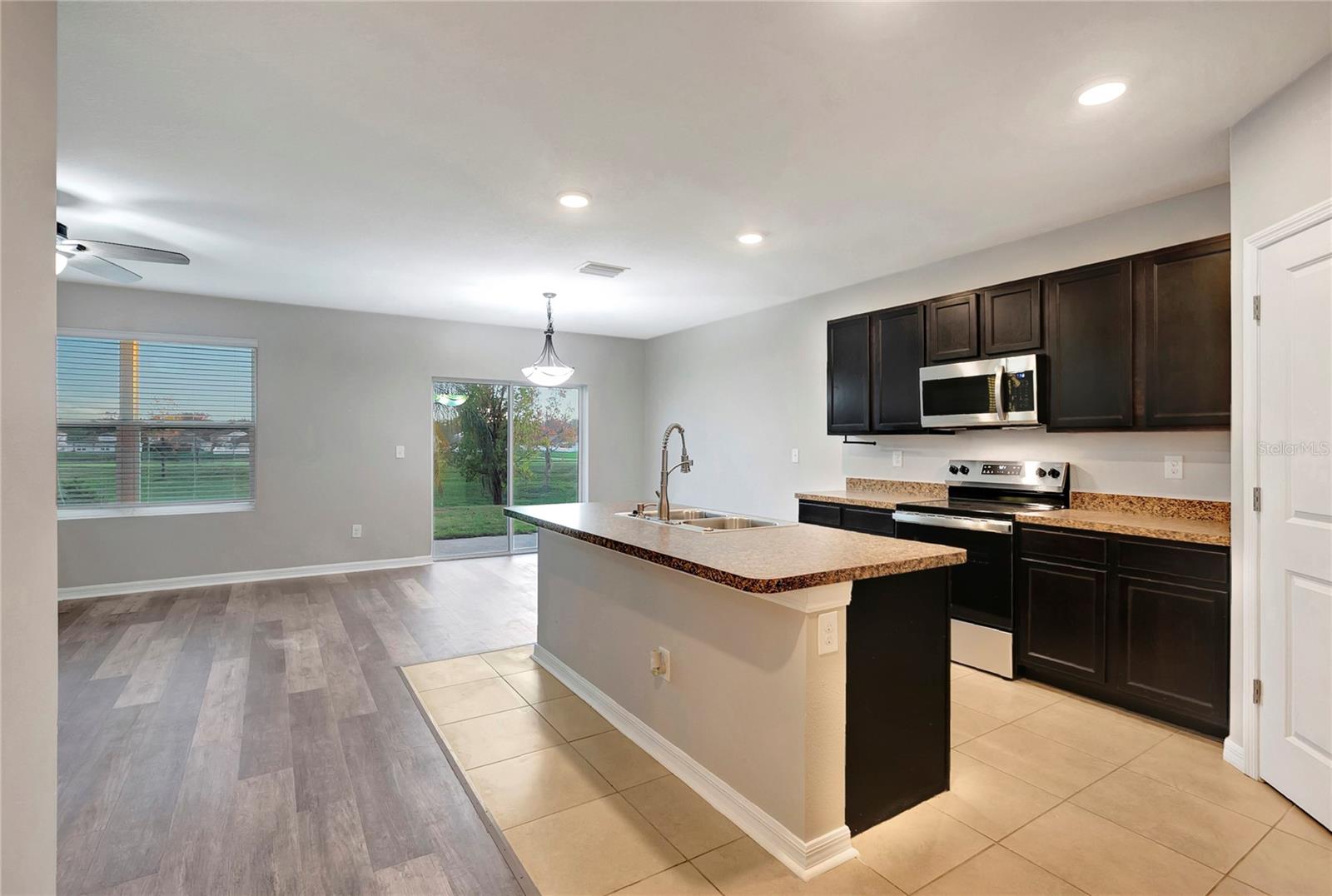 36229 JENNY LYNNE CIR, ZEPHYRHILLS, FL, 33541