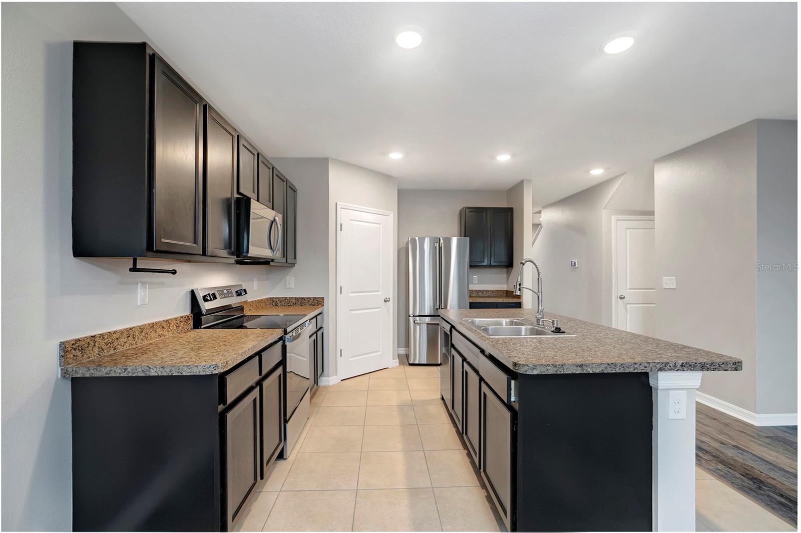 36229 JENNY LYNNE CIR, ZEPHYRHILLS, FL, 33541