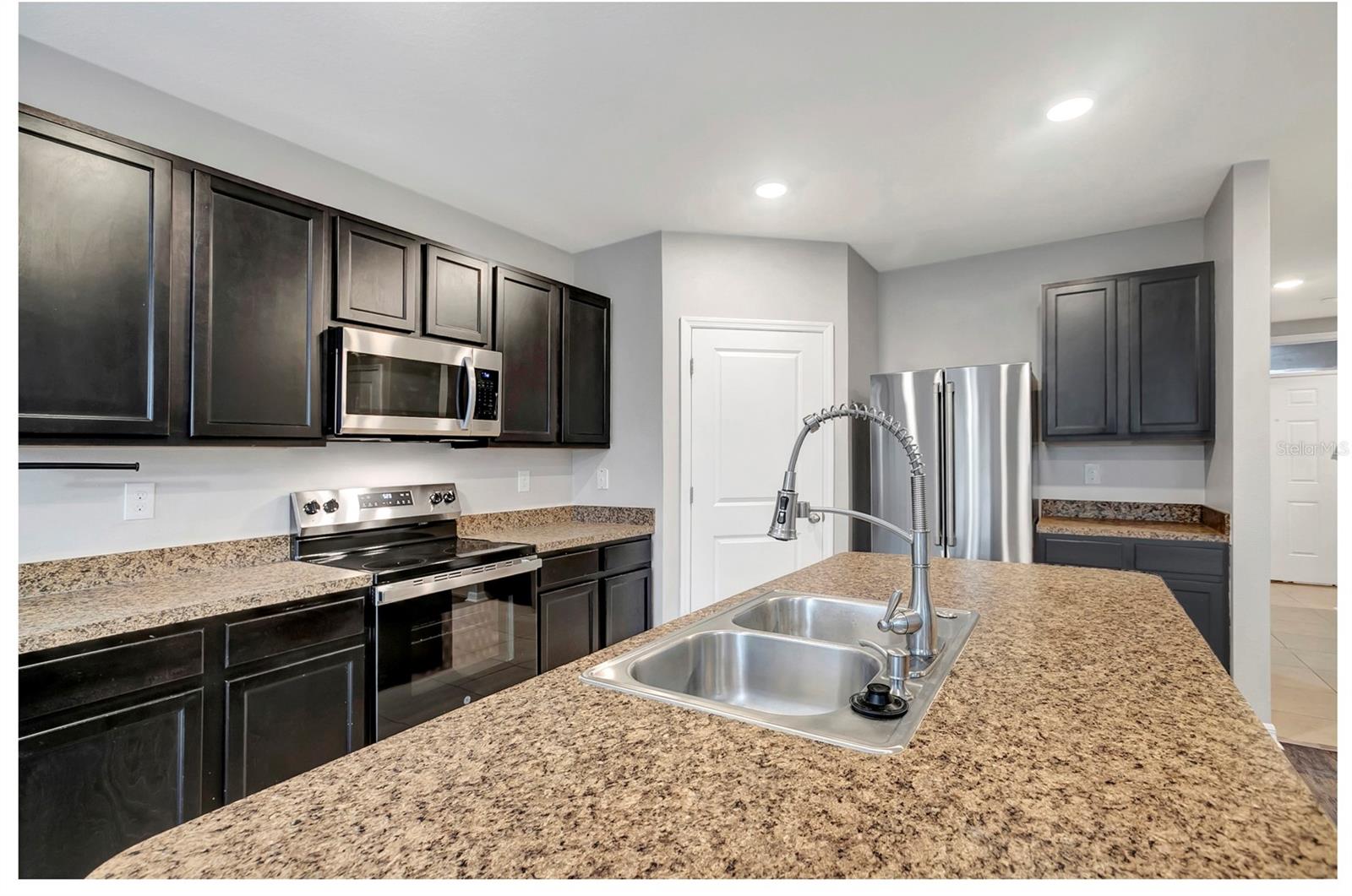 36229 JENNY LYNNE CIR, ZEPHYRHILLS, FL, 33541