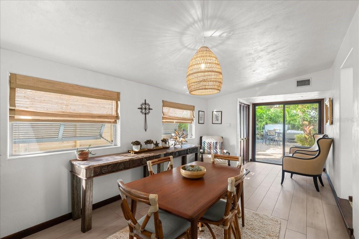624 S PINE ST, NEW SMYRNA BEACH, FL, 32169