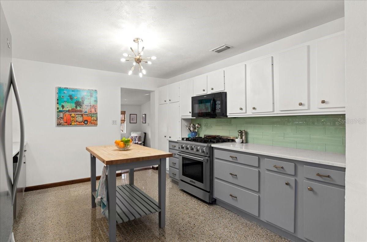 624 S PINE ST, NEW SMYRNA BEACH, FL, 32169
