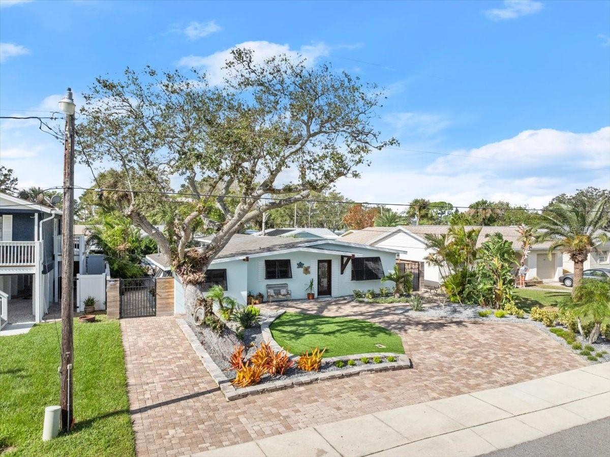 624 S PINE ST, NEW SMYRNA BEACH, FL, 32169