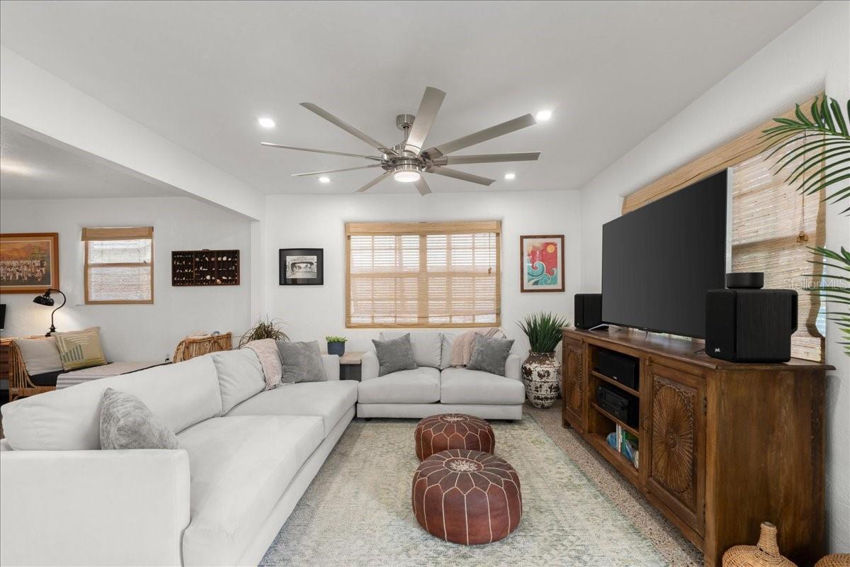624 S PINE ST, NEW SMYRNA BEACH, FL, 32169
