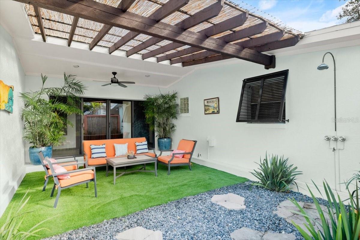 624 S PINE ST, NEW SMYRNA BEACH, FL, 32169