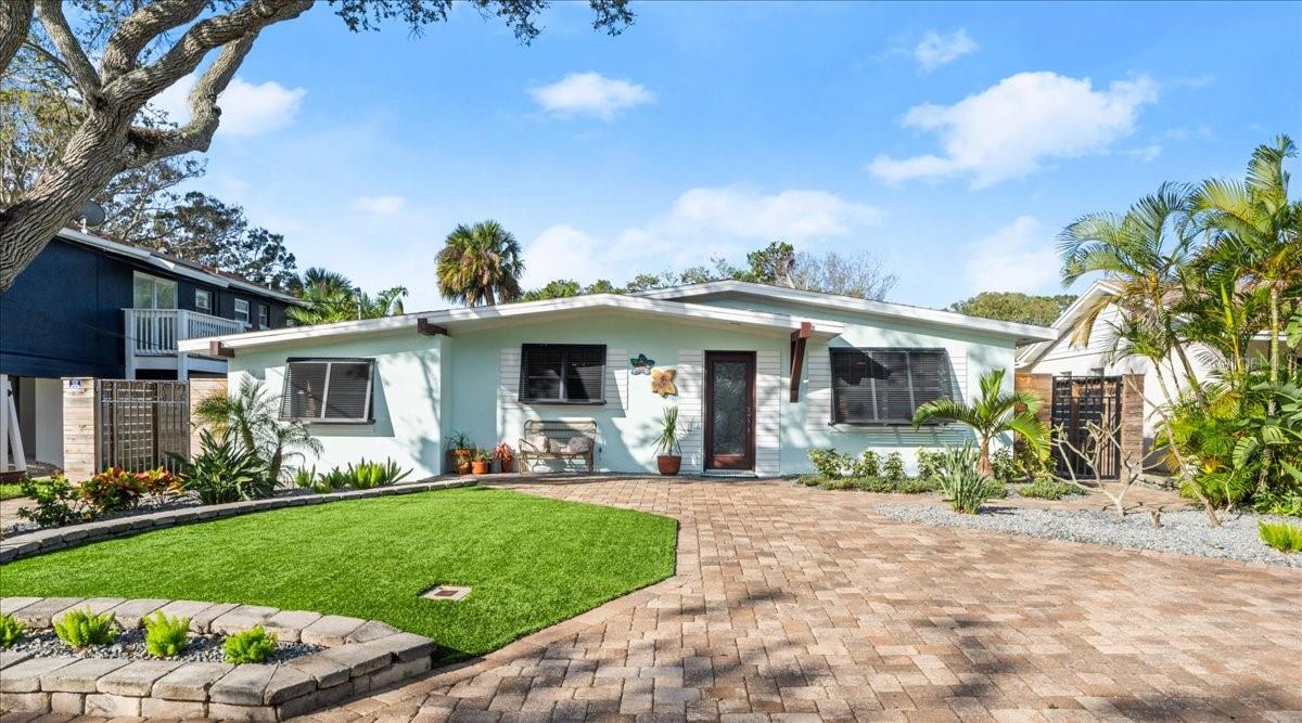 624 S PINE ST, NEW SMYRNA BEACH, FL, 32169