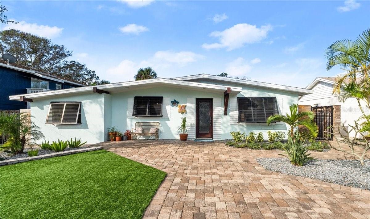 624 S PINE ST, NEW SMYRNA BEACH, FL, 32169