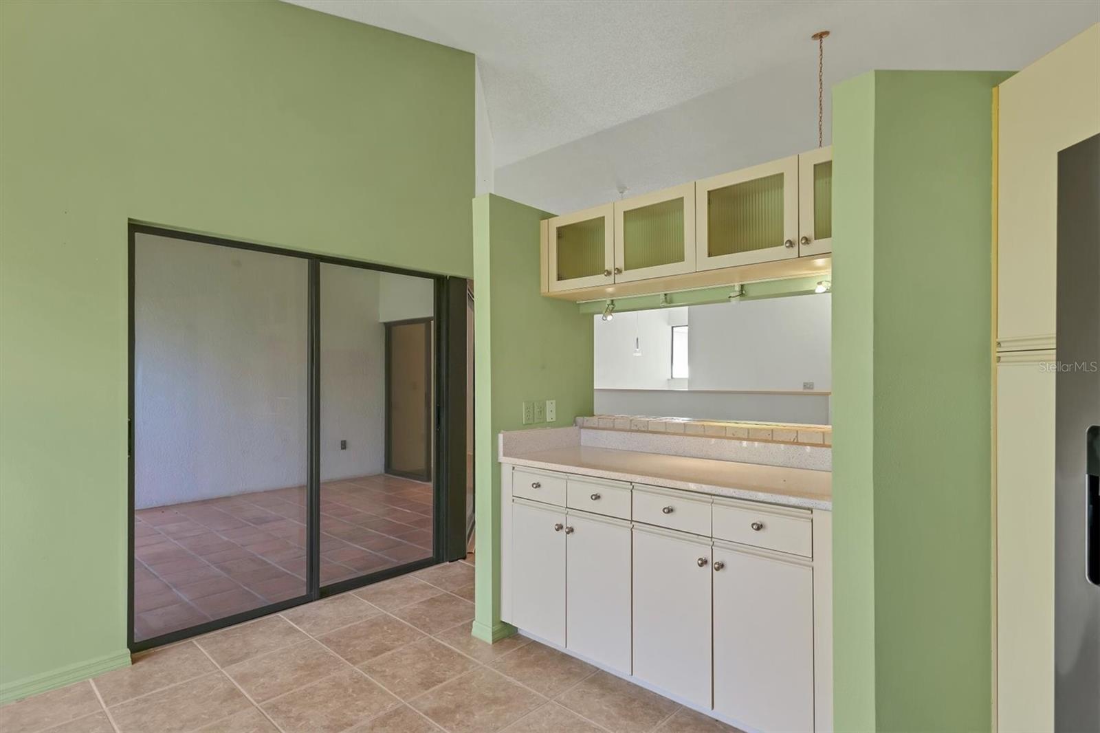 1676 STARLING DR #202, SARASOTA, FL, 34231