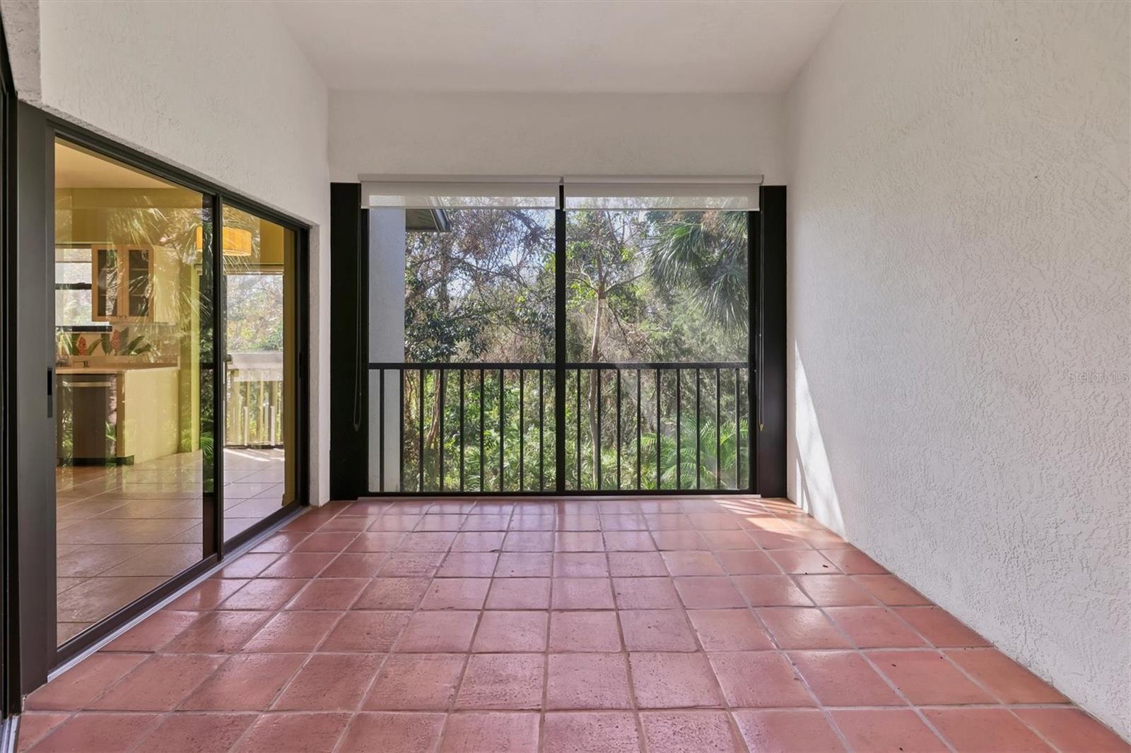 1676 STARLING DR #202, SARASOTA, FL, 34231