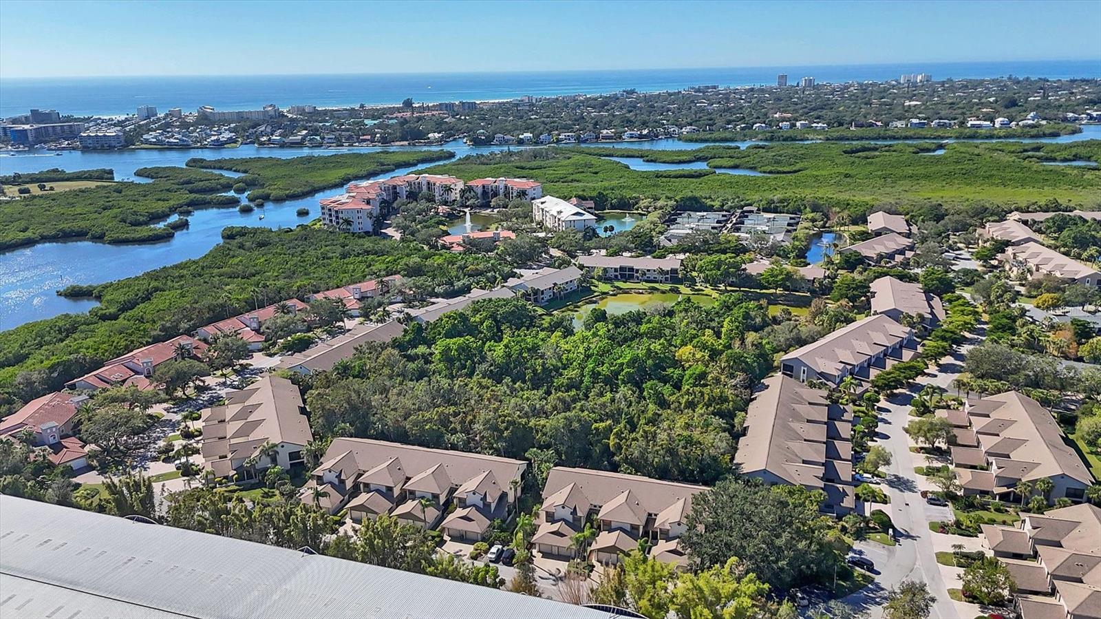 1676 STARLING DR #202, SARASOTA, FL, 34231