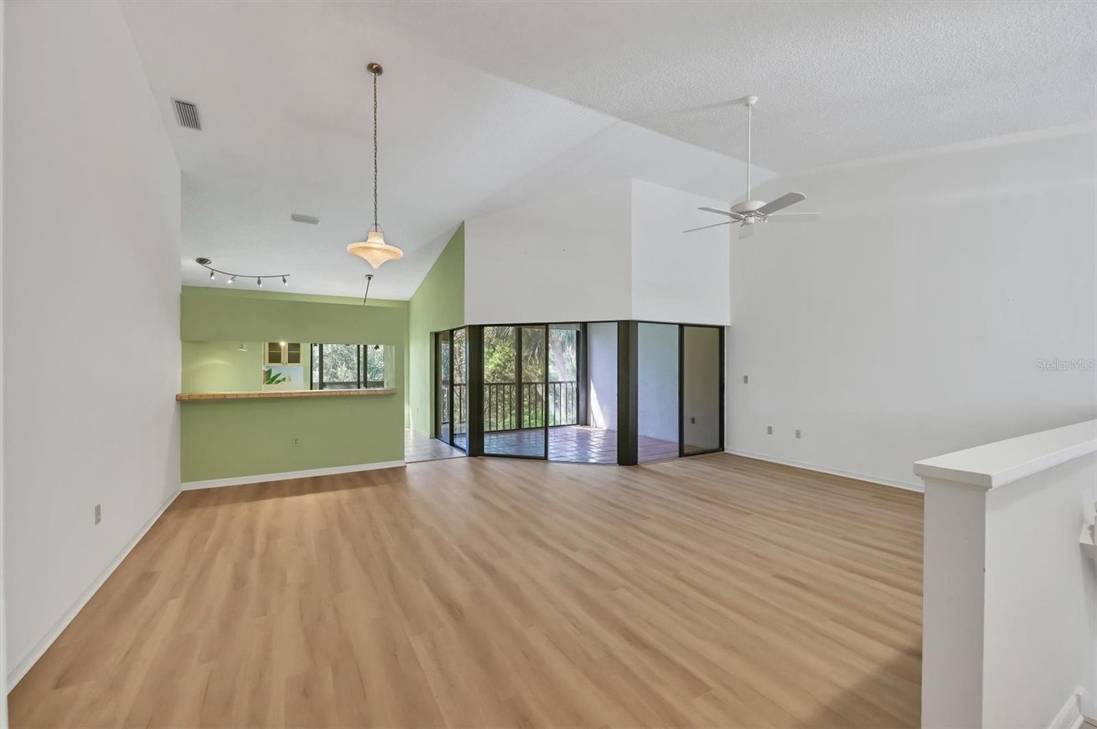 1676 STARLING DR #202, SARASOTA, FL, 34231