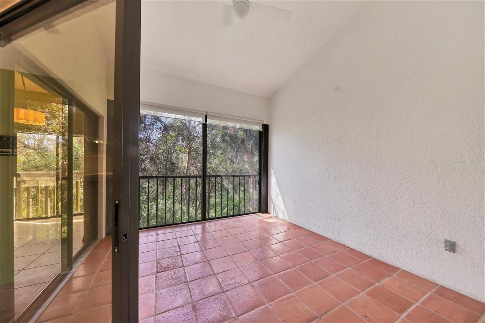 1676 STARLING DR #202, SARASOTA, FL, 34231