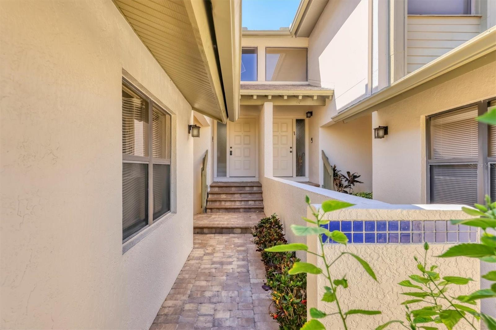 1676 STARLING DR #202, SARASOTA, FL, 34231