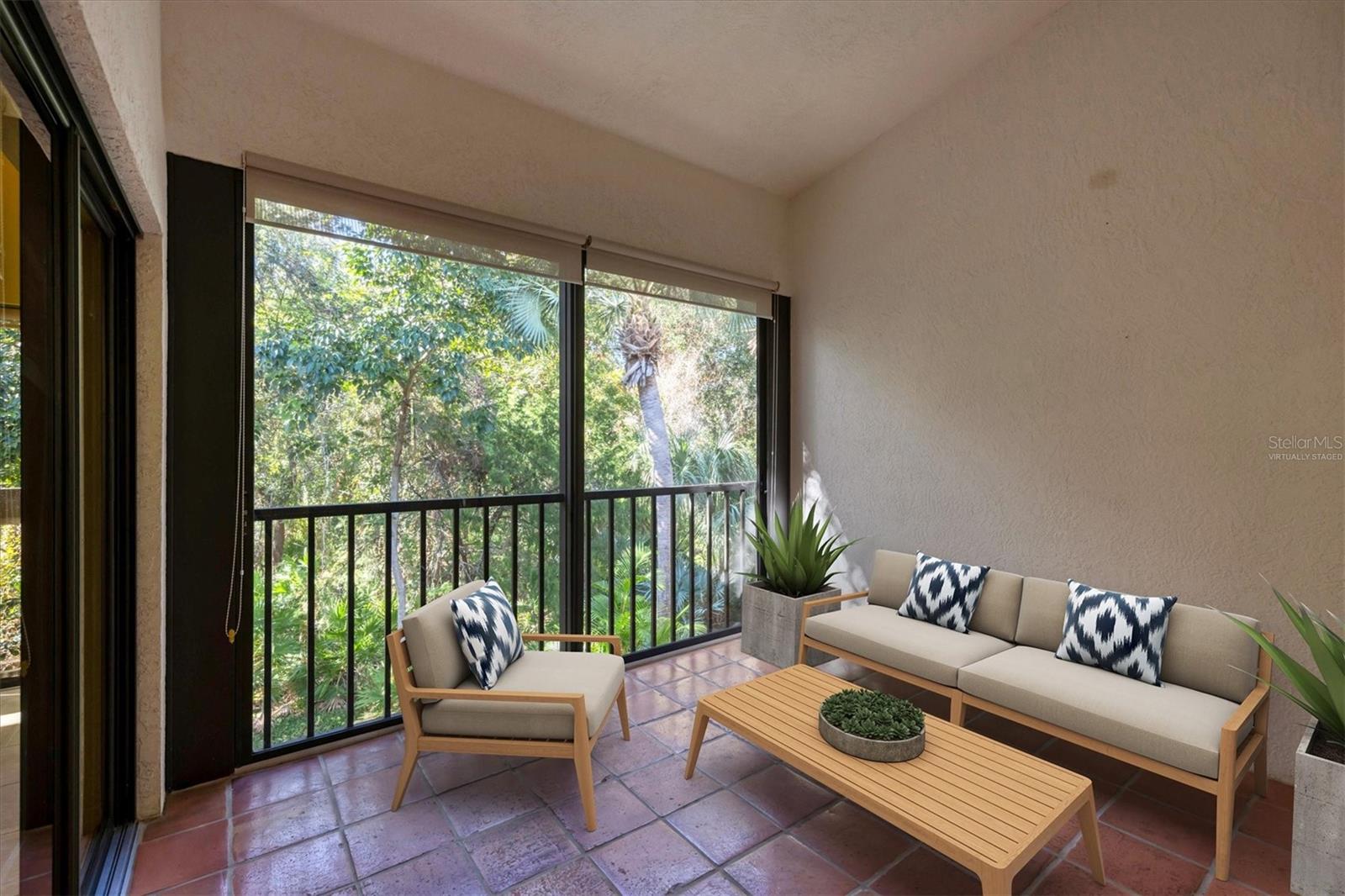 1676 STARLING DR #202, SARASOTA, FL, 34231
