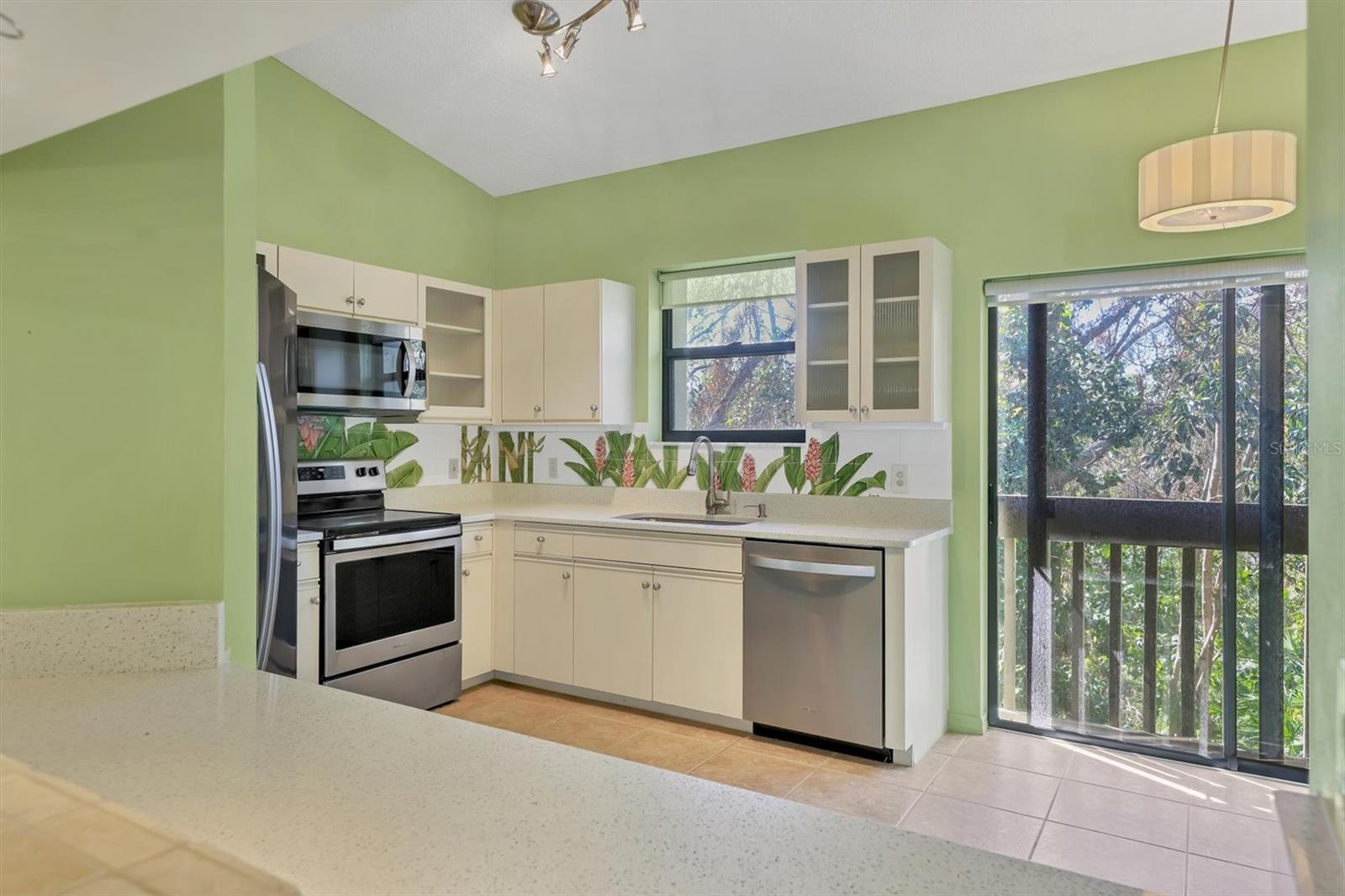 1676 STARLING DR #202, SARASOTA, FL, 34231