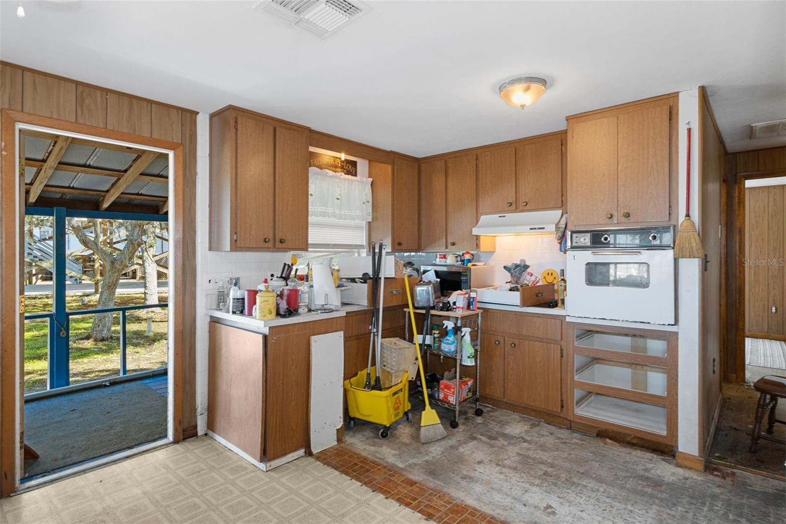 8812 CAMP LN, HUDSON, FL, 34667