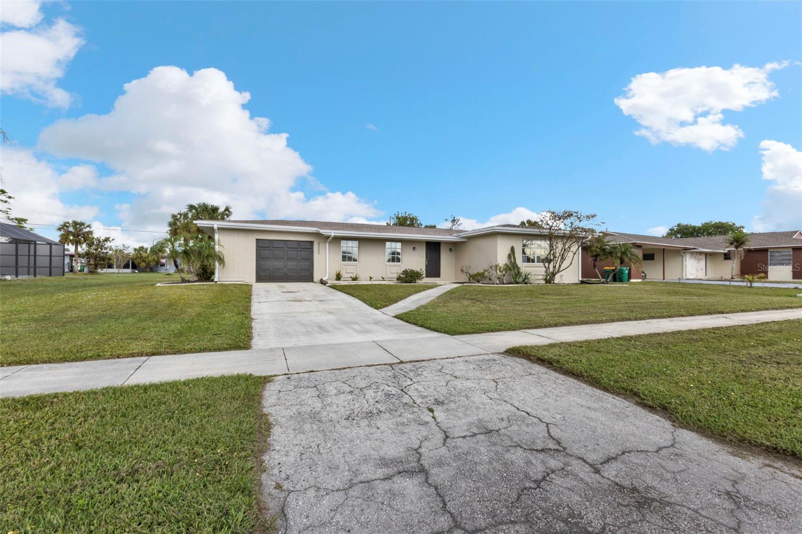 22206 LARAMORE AVE, PORT CHARLOTTE, FL, 33952